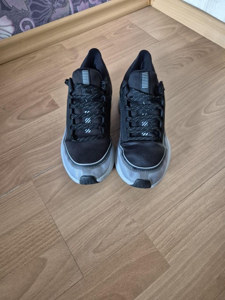 NIKE ZOOM Winflo 6 Shield - 40 номер