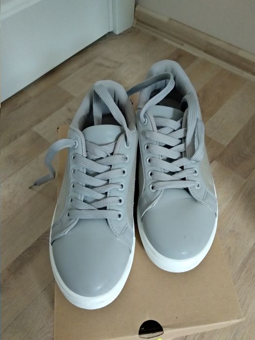 Мъжки сиви кецове сникърси 39 номер