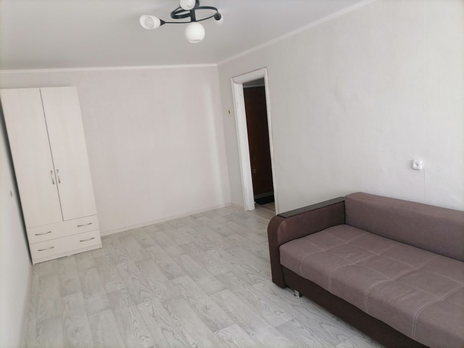 Сдам однокомнатную квартиру на КСК (пождепо) )