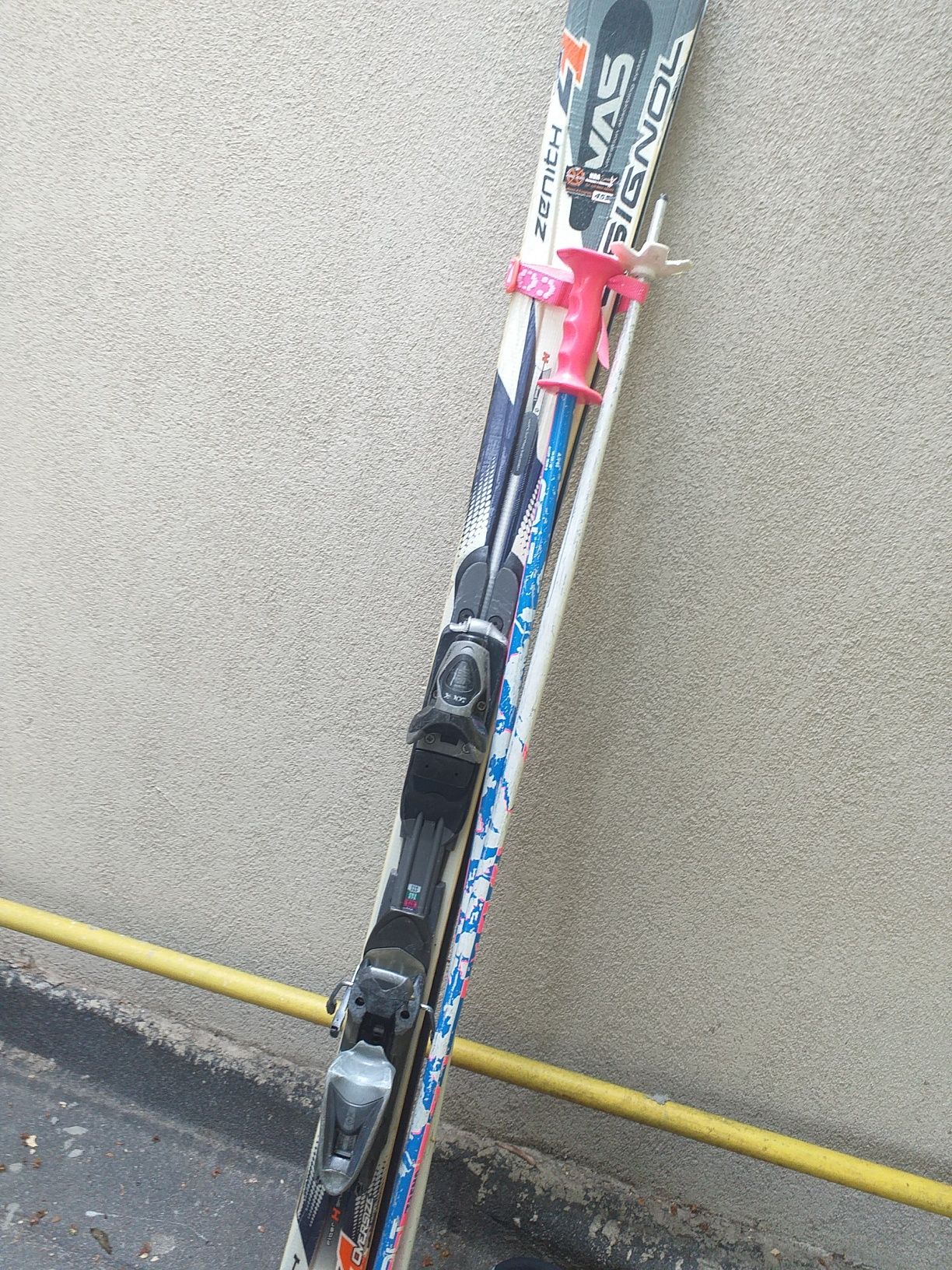 Vând schiuri Zenith Rossignol 162 cm