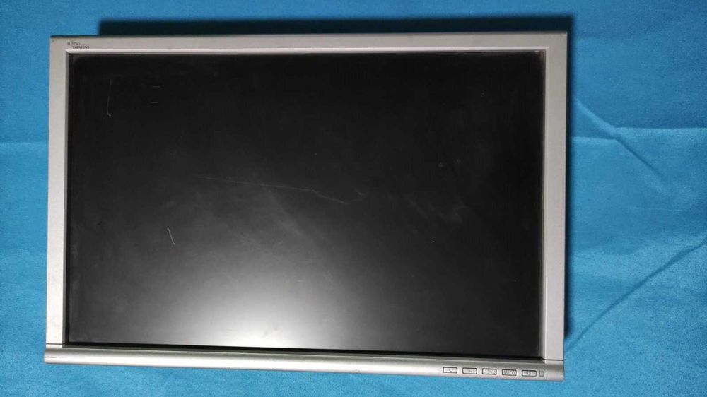 Монитор LCD Fujitsu Siemens W9ZA (не включается). 1000 тг
