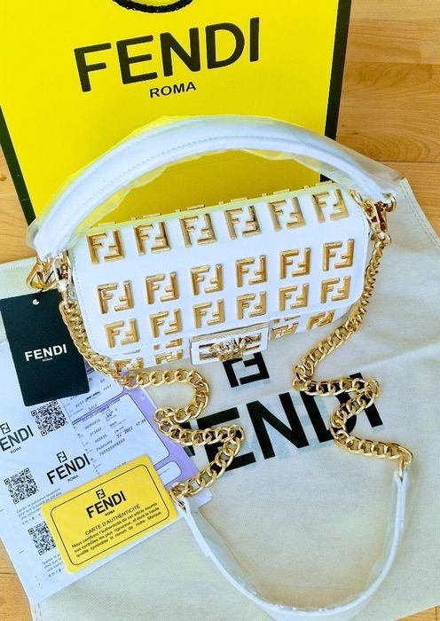 Genti mini Fendi,piele naturala, Italia,saculet,certificat, card, fact