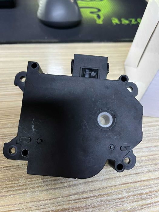 моторче клапа парно Toyota/Lexus