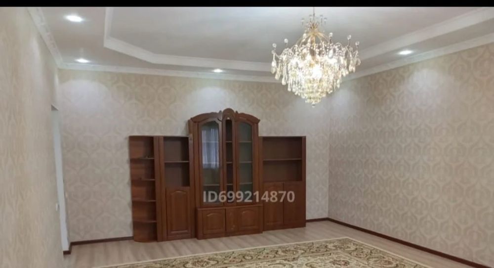 Продается гостинная б/у. Стекло по середине отсутствует. адрес курилки