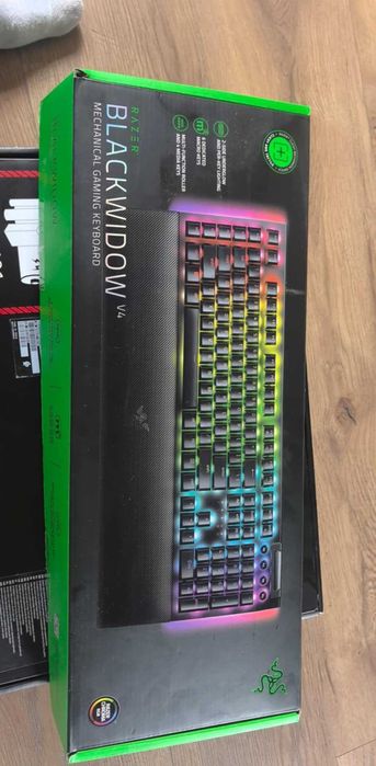 Razer blackwidow v4
