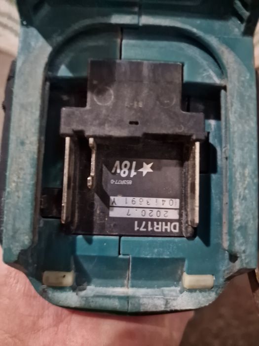 Makita rotopercutor DHR171