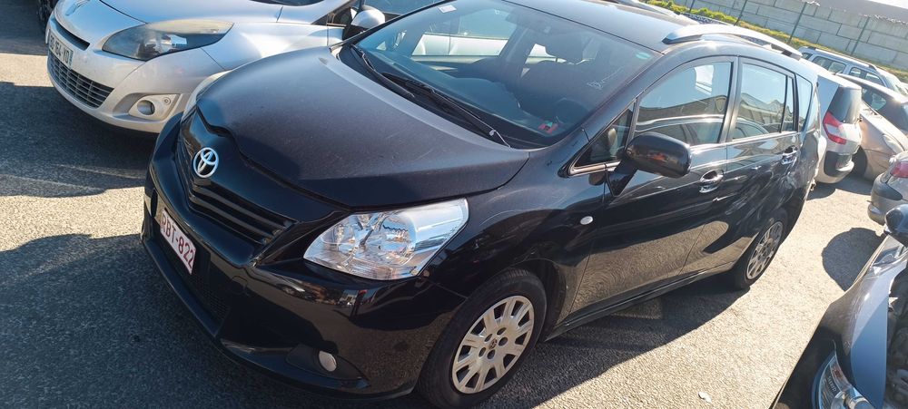 Toyota Verso 2.0/2.2 D4D 2009-2013г. на части