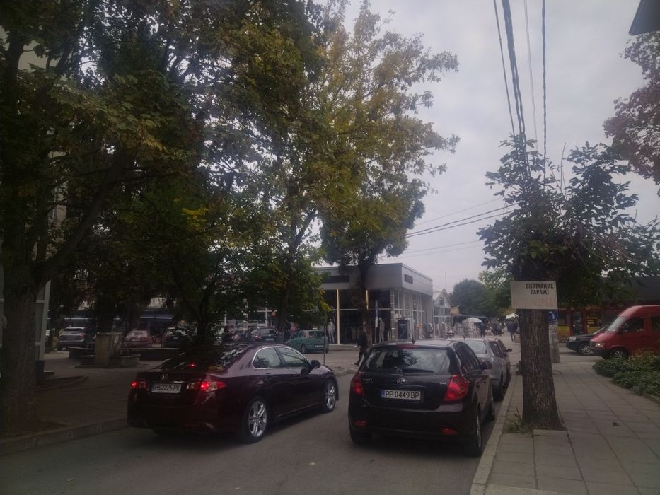 Собственик продава таванско ателие - Идеален център на гр. Разград 
Ст