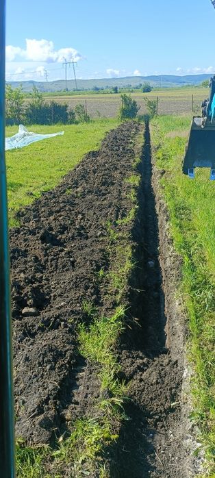 Servicii Excavator+Transport Materiale / Deșeuri etc...