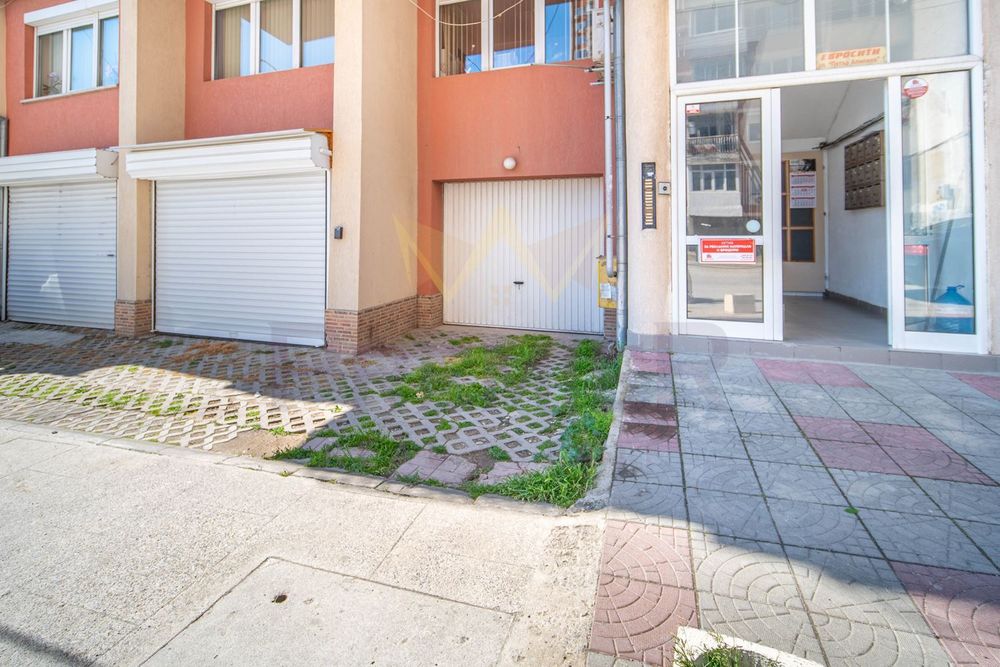 Продава се Двустаен апартамент в Варна, Възраждане 1 - 45 кв.м за 2667 €/кв.м - Снимка #11