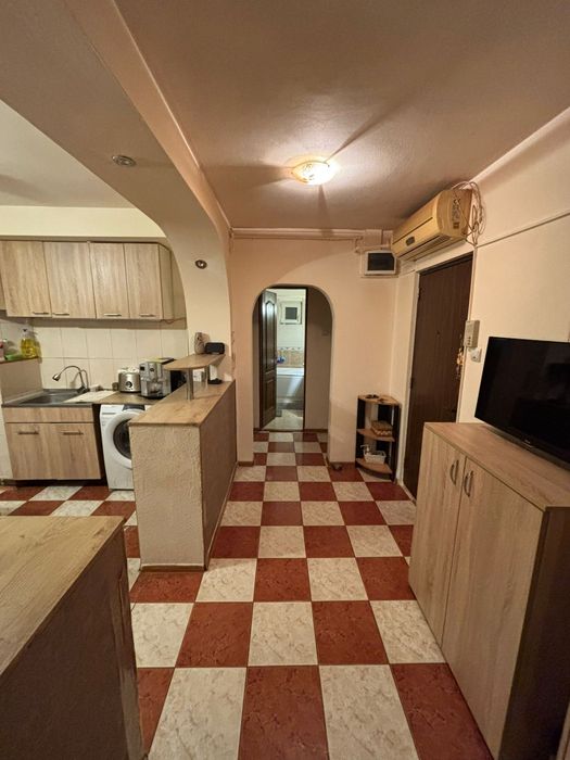 Apartament 3 camere decomandat,mobilat str Amaradia Pedagogic