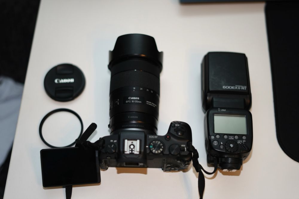 Фотоапарар Canon Rp + 18-135 IS USM + Canon 600ex 2 rt