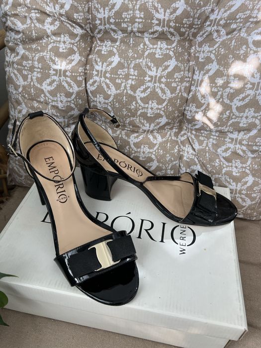 Сандали Emporio, лачени, размер 36