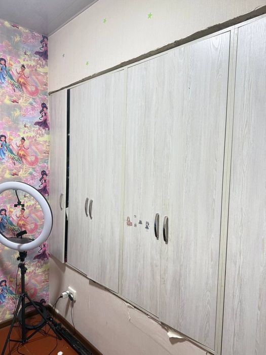 Продаётся своя 2 комнатная переделанная в 3 комнатную