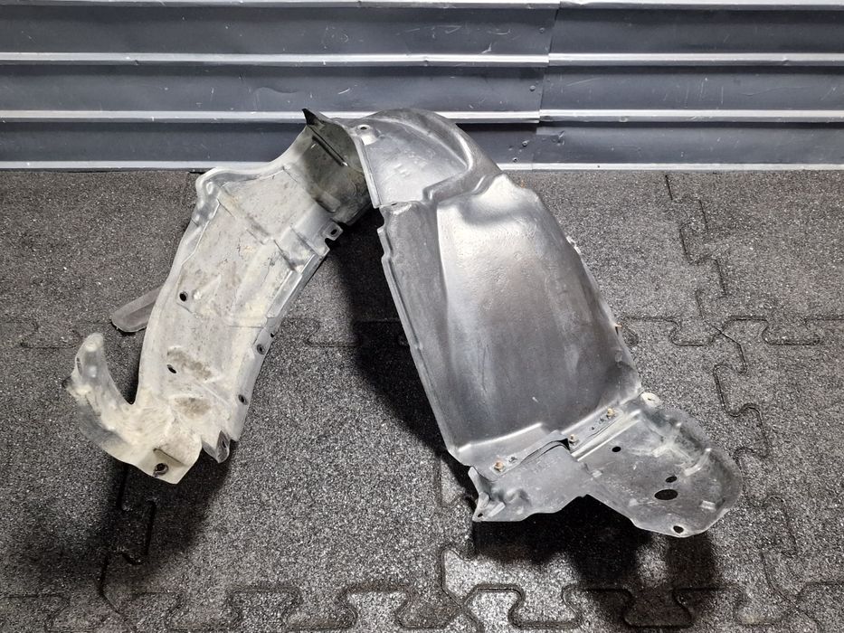 Carenaj roata stanga fata TOYOTA PRIUS _W3_ 2008 - >1.8 Hybrid 2ZR-FXE