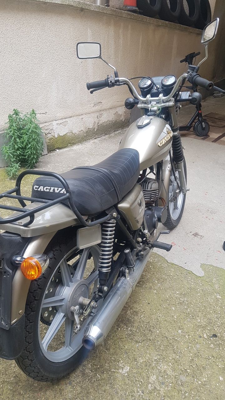 Cagiva moto morini 125cc Мотора е уникален неразличим от нов