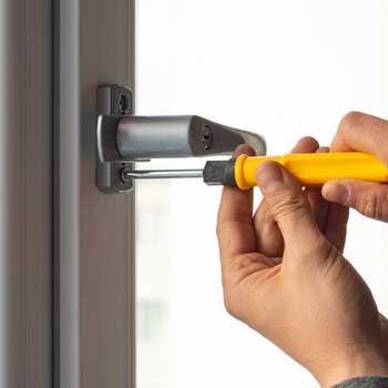 Замена ручки на окна. Подоконники. Ремонт окон, дверей. Стеклопакеты.