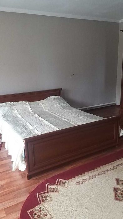 Продам спальный гарнитур