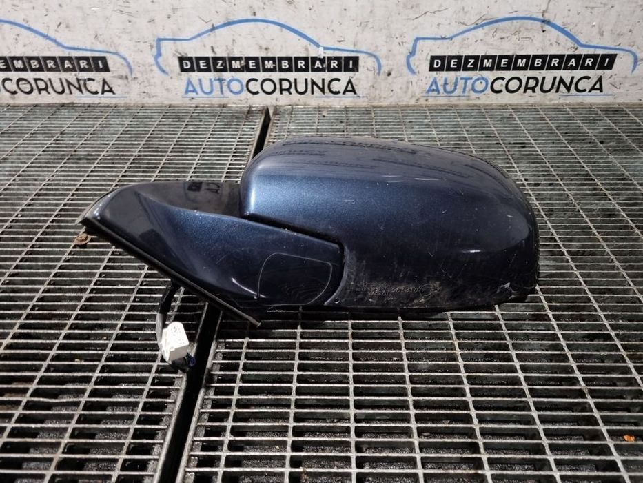 Oglinda stanga Toyota Land Cruiser J12 2002 - 2010 4 Usi BLUE MERIDIAN PEARL 8R4 (1305) ...