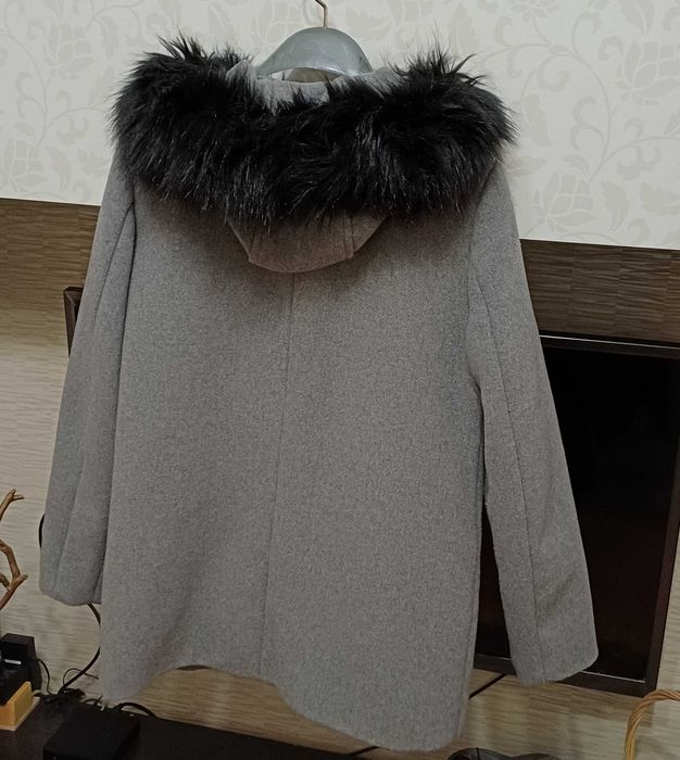 Дамско палто Stradivarius