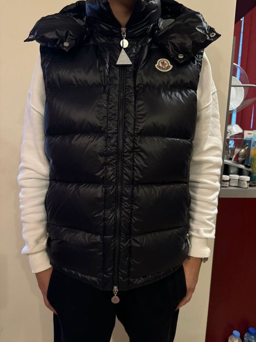 Якета на Moncler оригинални