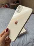 Iphone 11 64 gb с подарък