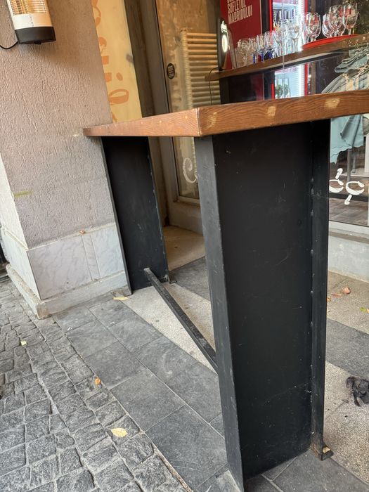 Masa inaltă/Pupitru din fier si lemn