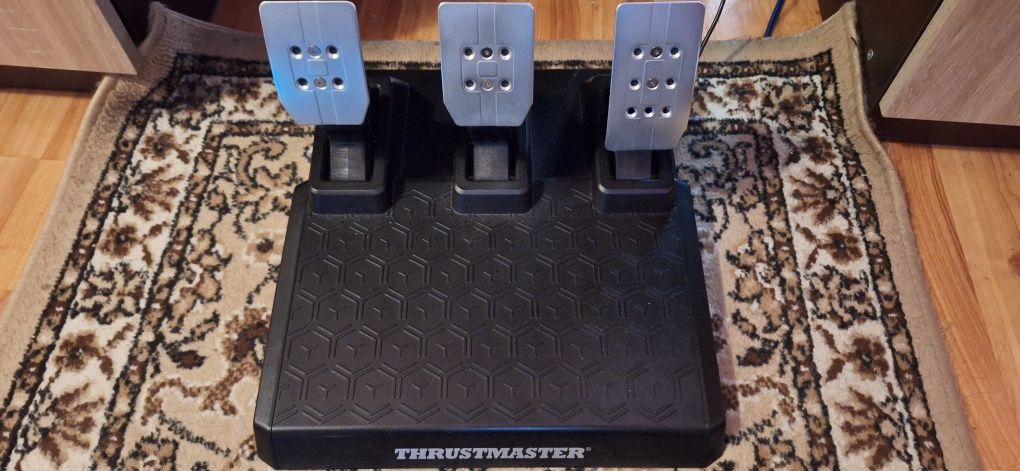 URGENT !! Thrustmaster t248 cu garanție la el