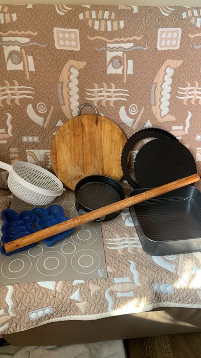 Посуда для выпечки, сковородки и другое