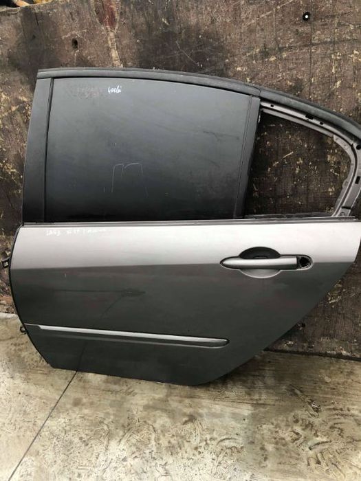 usa portiera stanga spate  renault laguna 3 limuzina