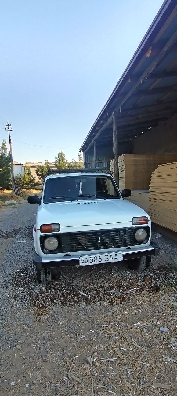Niva aftomabili sotiladi