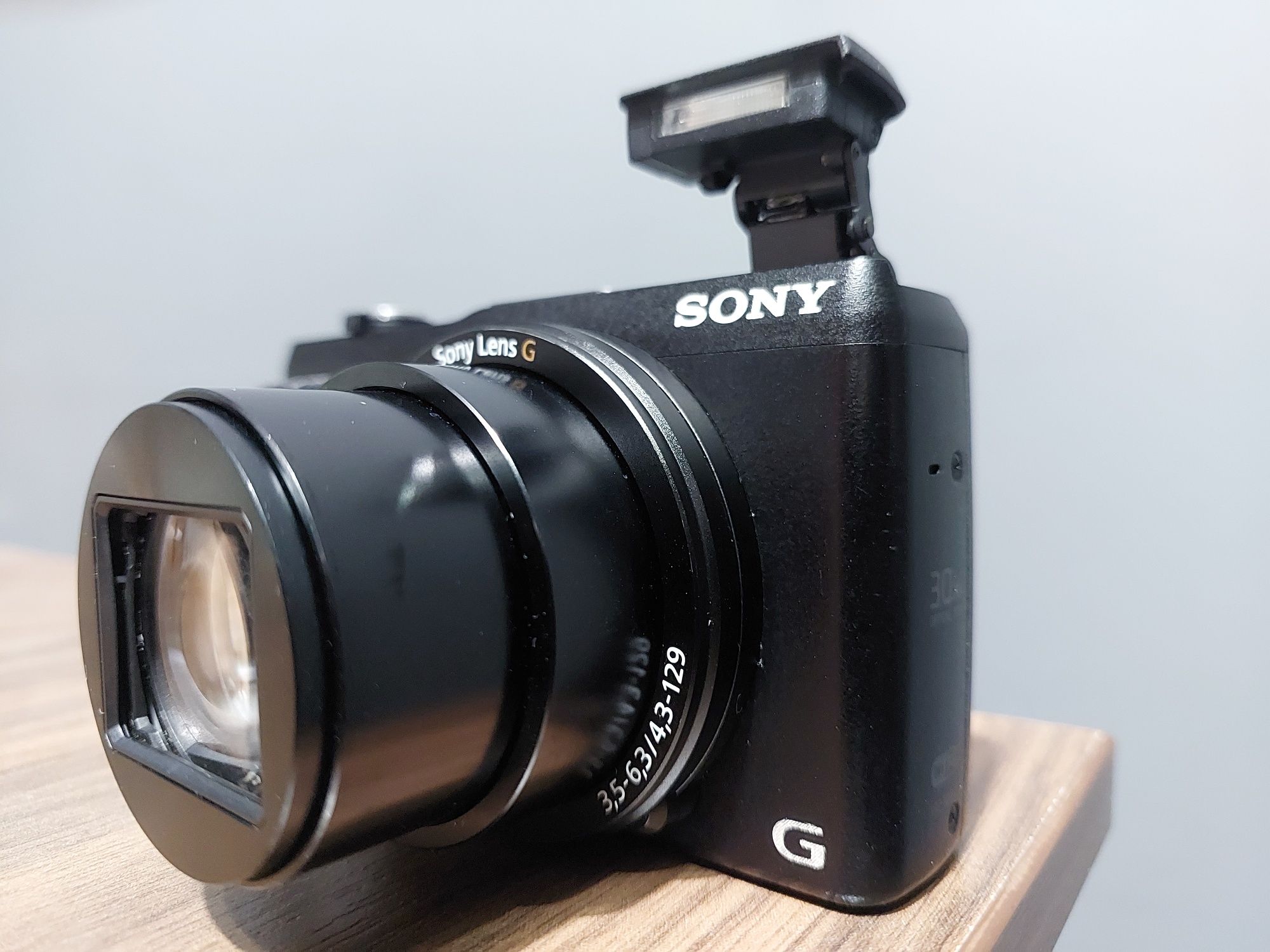 Sony DSC - HX60 в идеальном состоянии.