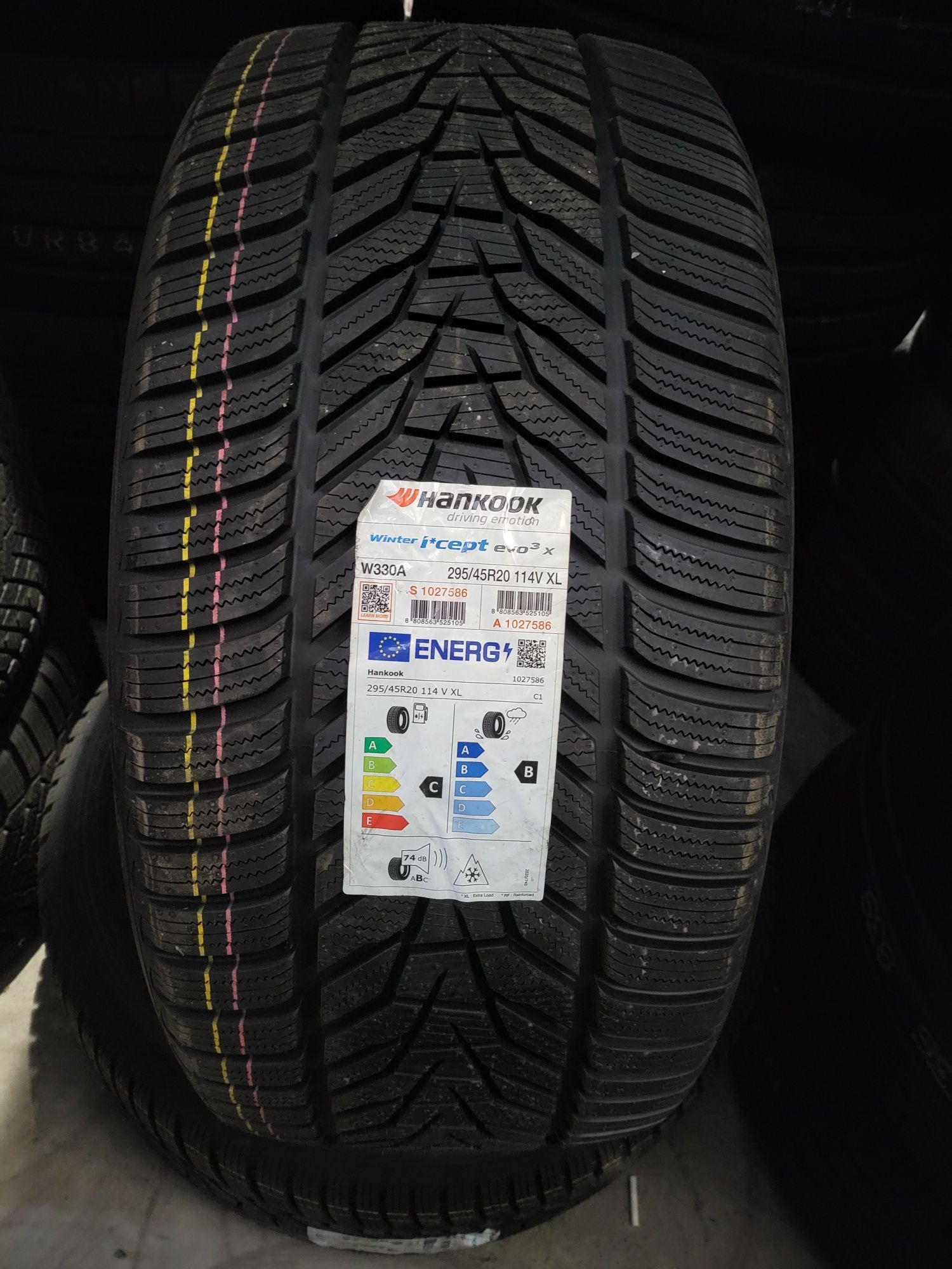 295/45/20//255/55/20 HANKOOK