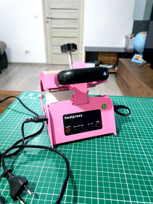 Presă termică de căni profesională – programe prestabilite, ușor de fo