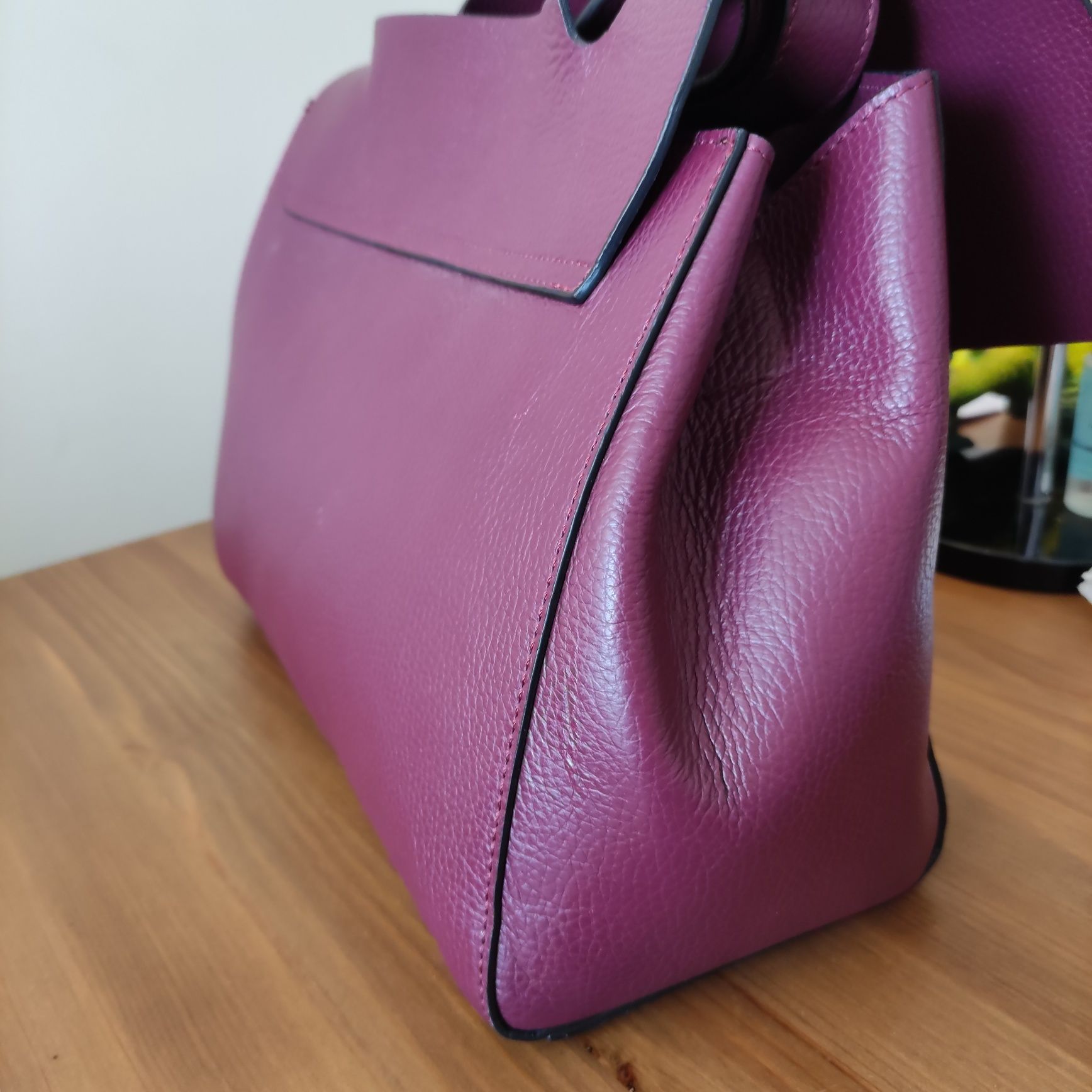 Елегантна дамска чанта в два цвята Италия