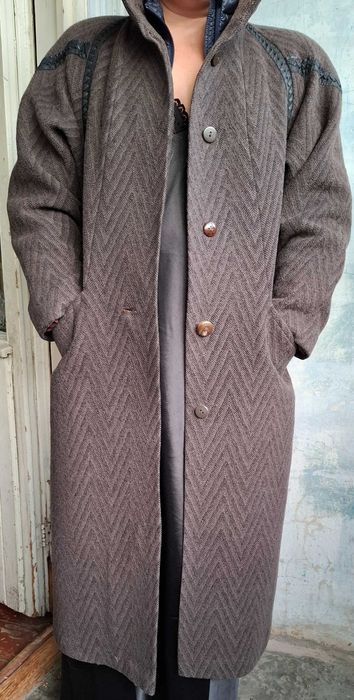 Пальто женское драповое.