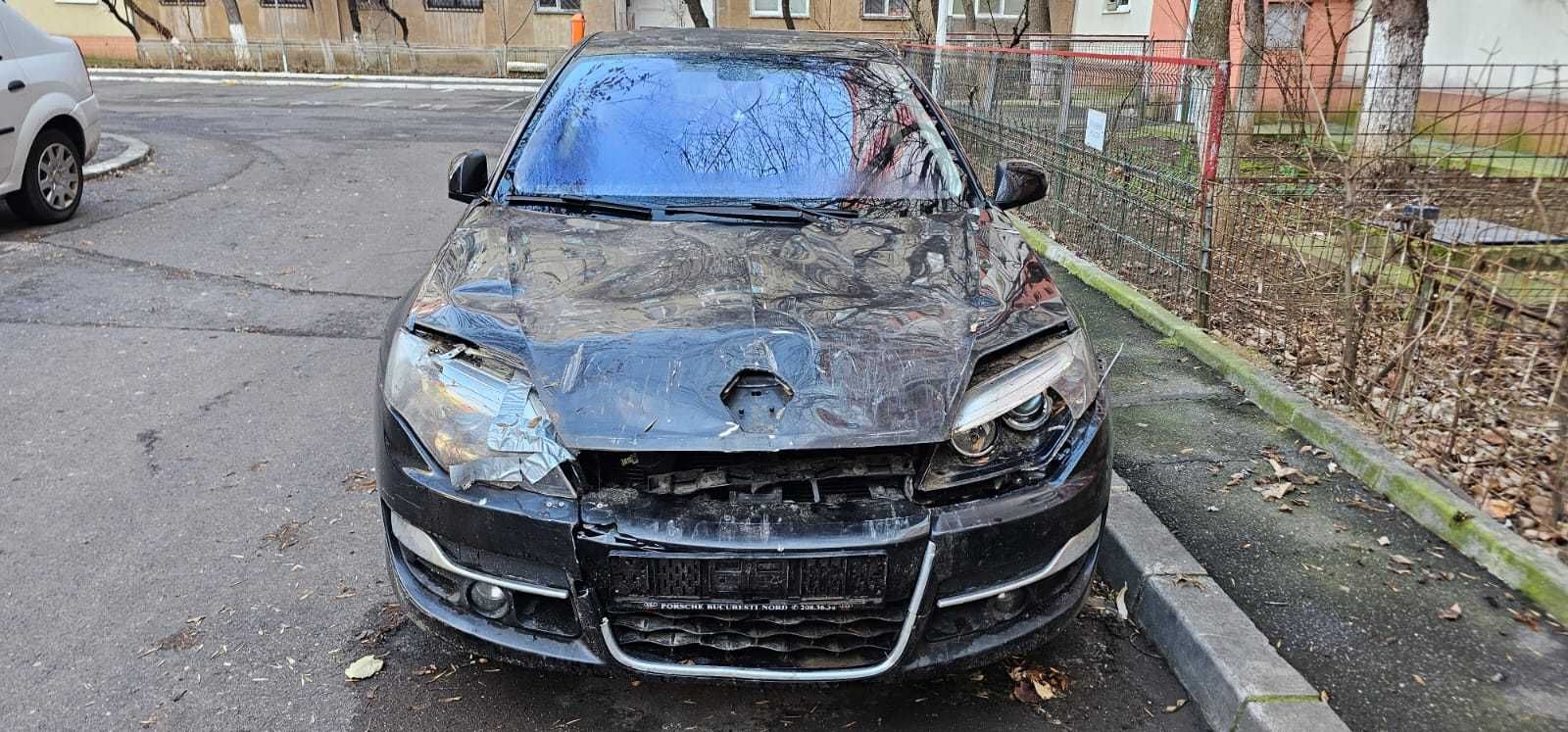 Renault Laguna 2011 avariata negociabil