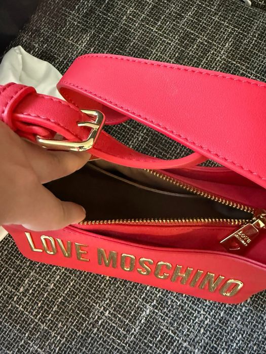Оригинална дамска чанта Love Moschino