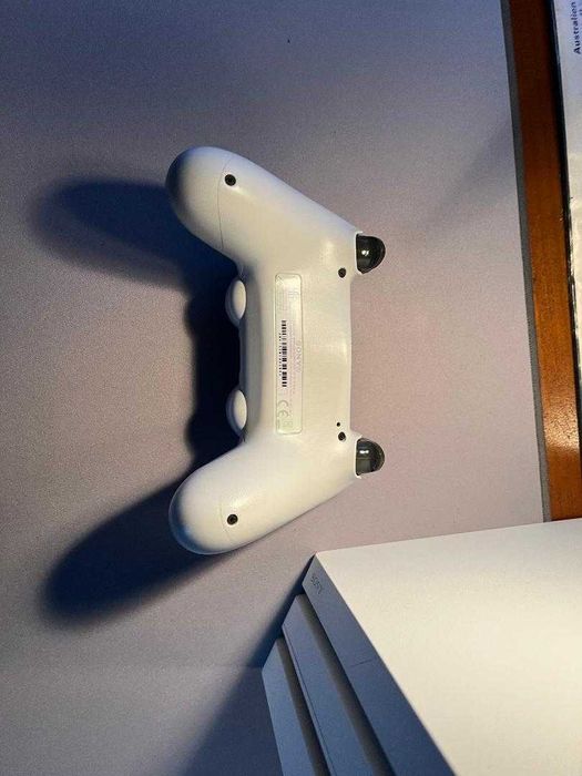 Consola Sony PlayStation 4 Pro 1TB Model CUH-7116B