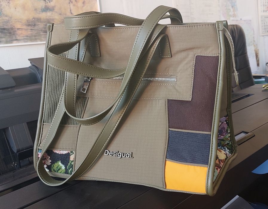 Чанта Desigual нова
