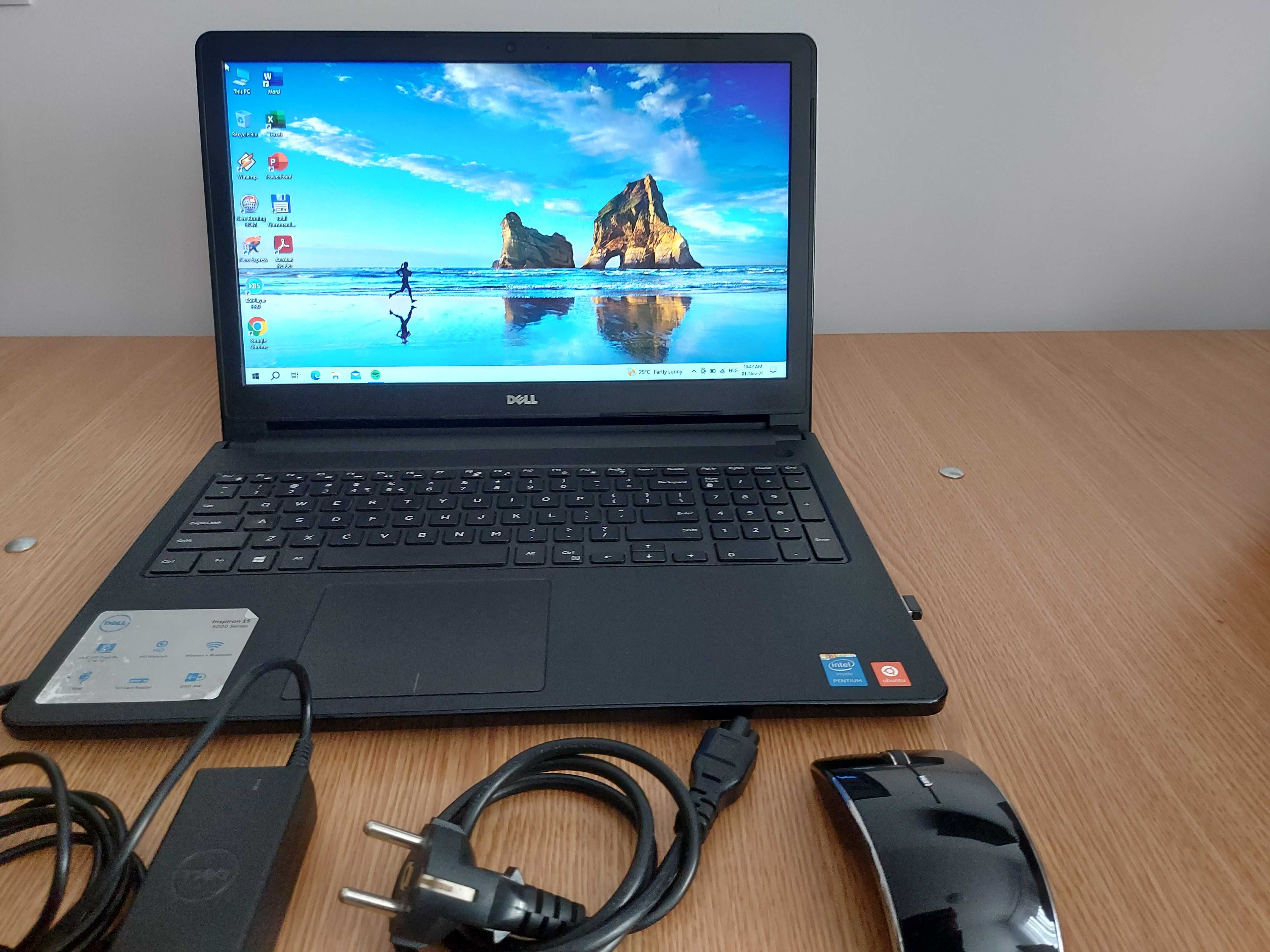 Laptop DELL, display 15.6 inch, Unitate optica DVD+/-RW Dual Layer Rec