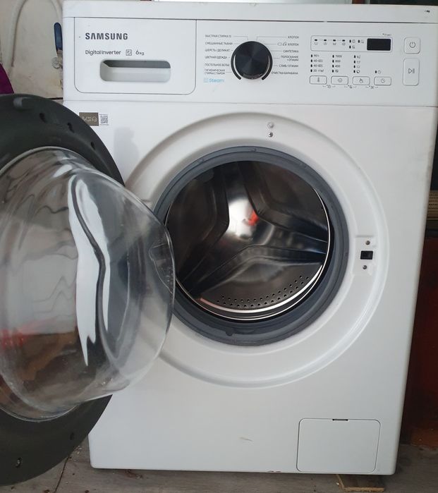 Продам стиральную машину Samsung WW60AK4S00CELT 6кг