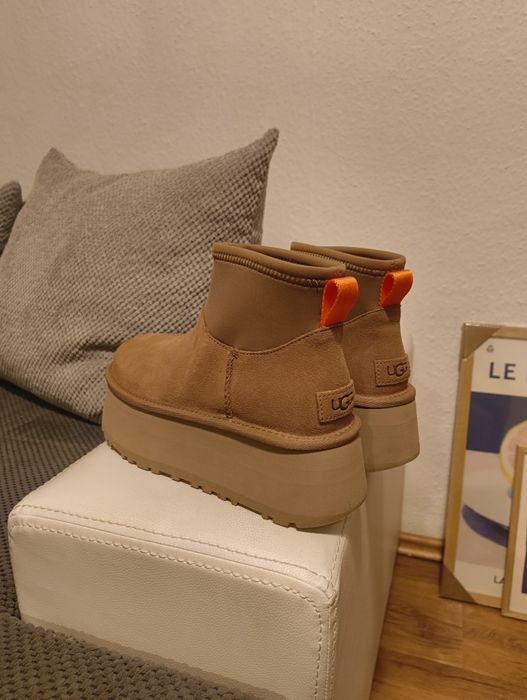 Нови женски боти Ugg Australia размер 37