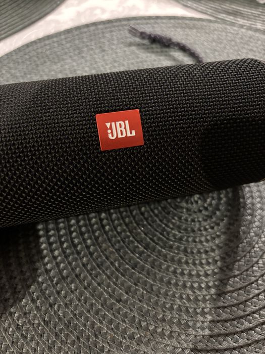 Портативная колонка