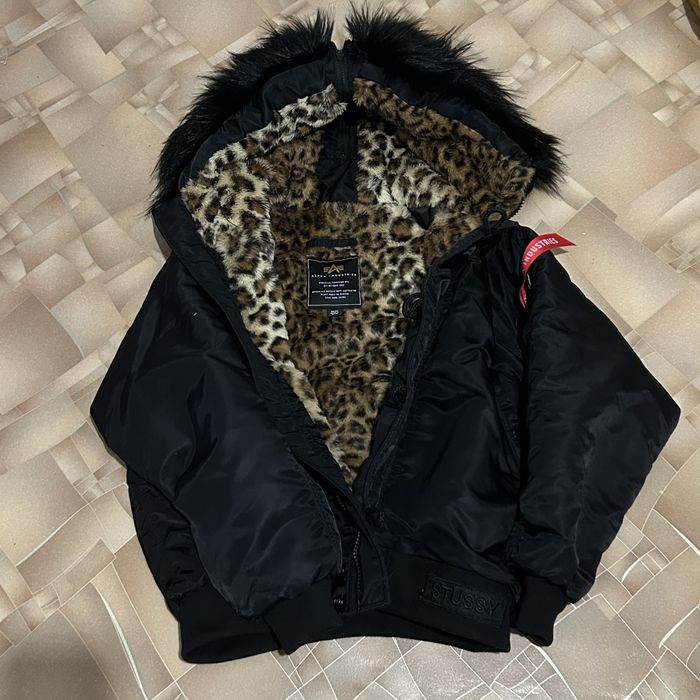 Продам alpha industries & stussy