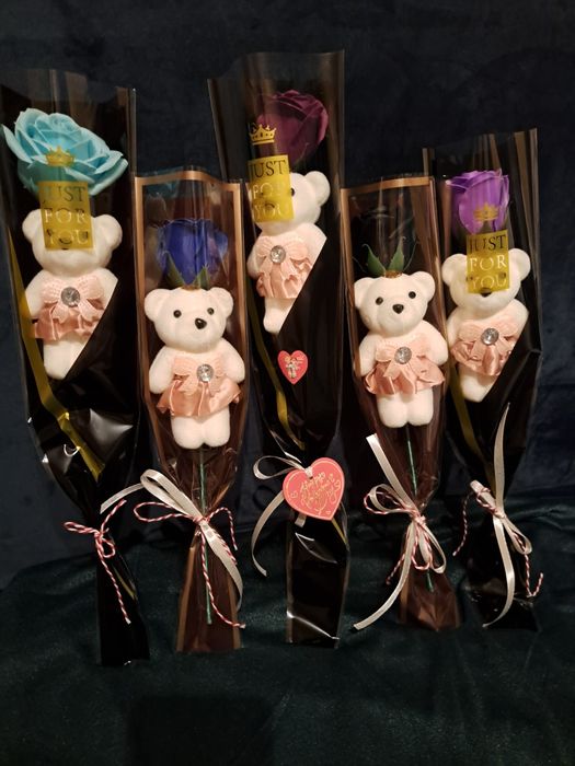 Flori săpun ,buchete,surprize la domiciliu