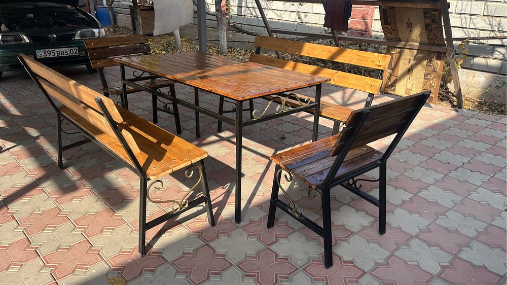 Скамейки и стол комплект