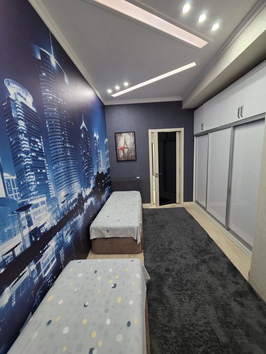 ( К42 ) СРОЧНО Продается 5-ком квартира на Шота Руставели