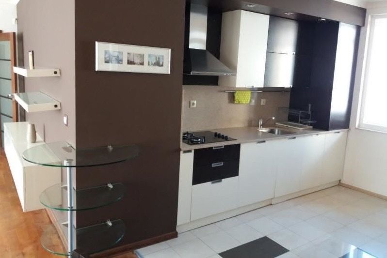 Дава се под наем Тристаен апартамент в София, Редута - 110 кв.м за 535.5 € - Снимка #3