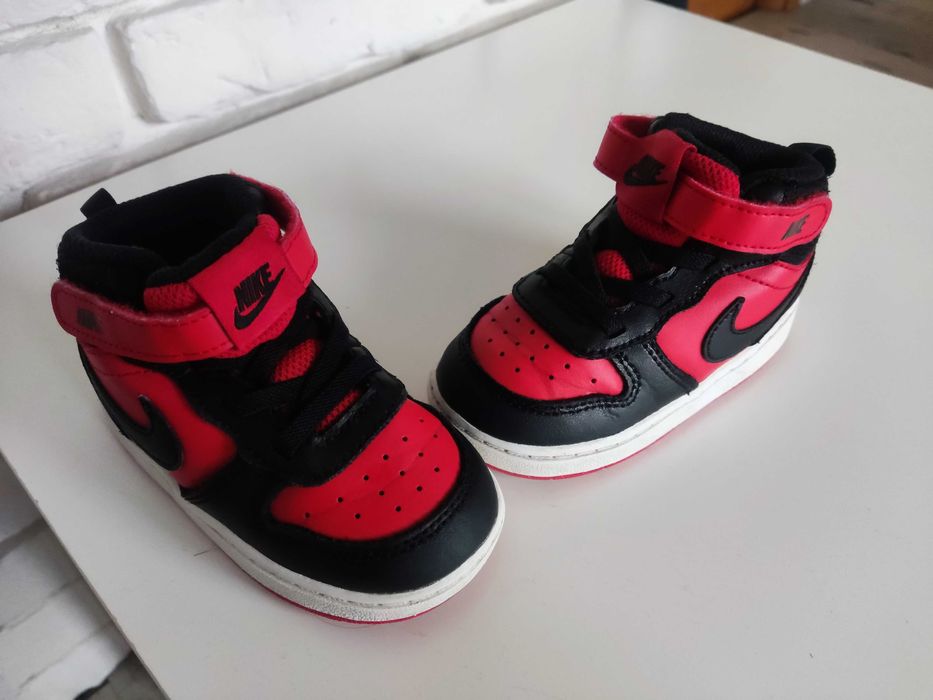 Детски маратонки ,ботуши,сандали,високи маратонки Nike Skechers